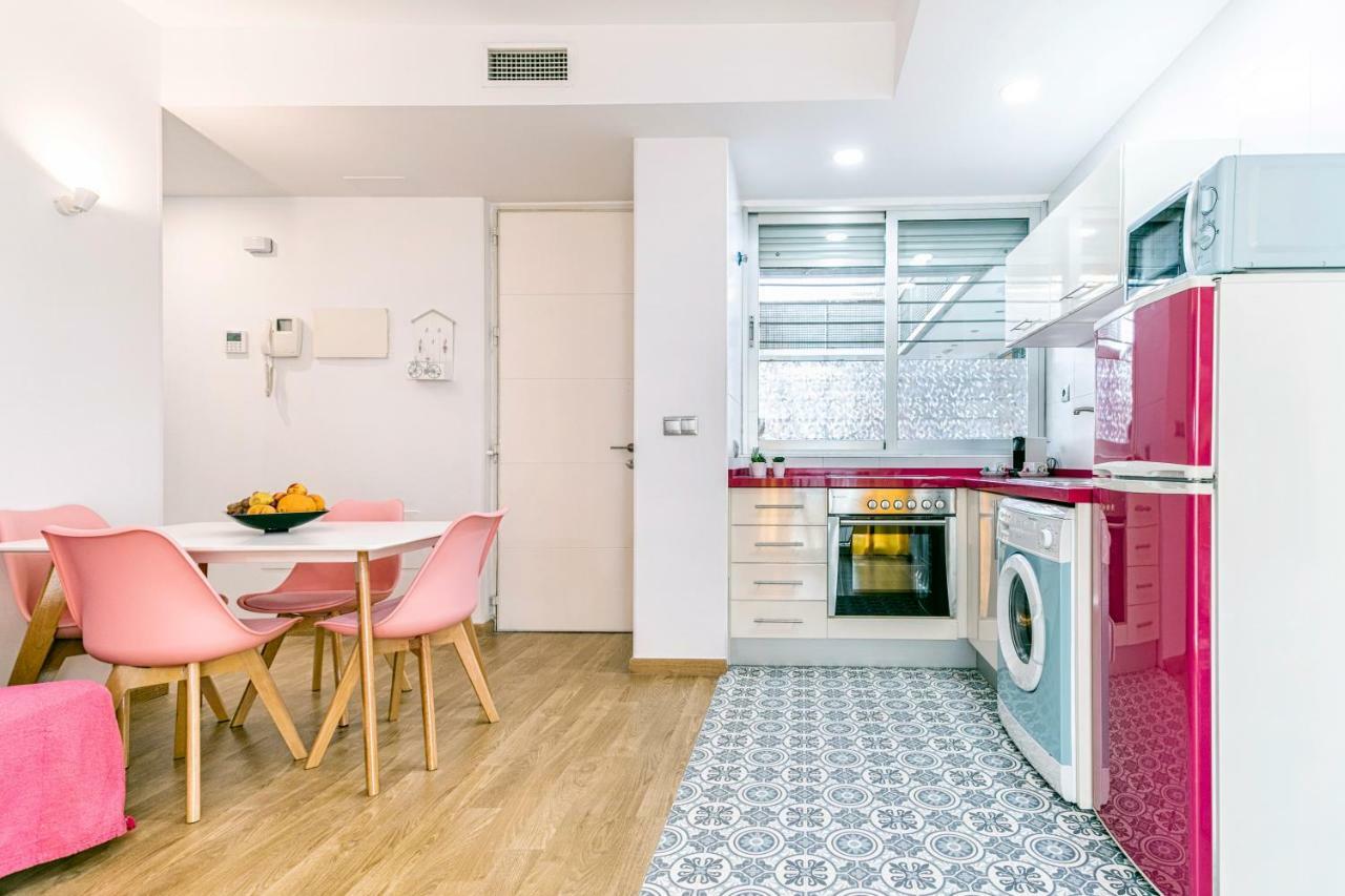Apartamentos Momas La Casa De Mamá Málaga Exterior foto